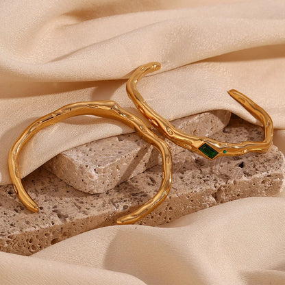 Opulent Aura Gold Bangle