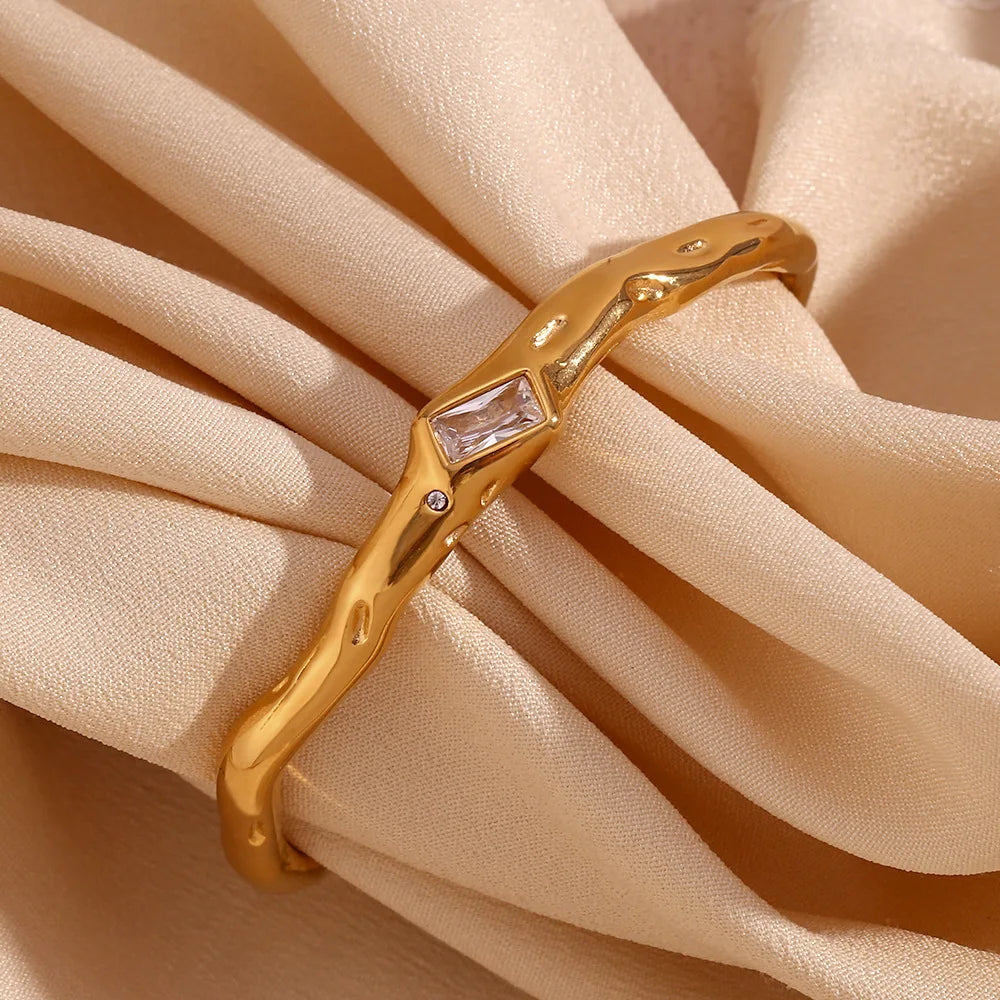 Opulent Aura Gold Bangle