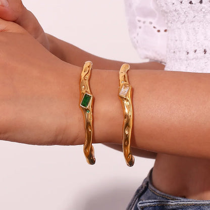 Opulent Aura Gold Bangle